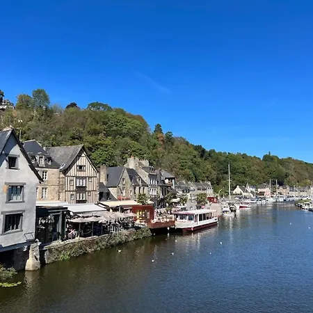 Quai Du Val Is A Charming Pet And Family Friendly Riverside In Lehon Close To Sleeps 7 Prázdninový dům *